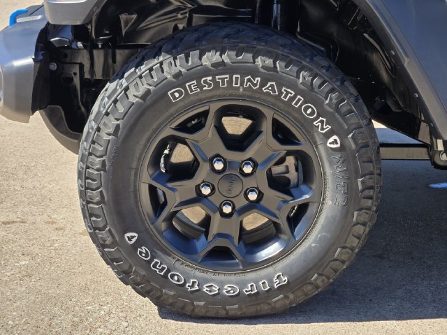 Used 2023 Jeep Wrangler Unlimited w/ Cold Weather Group AWD/4WD image 10