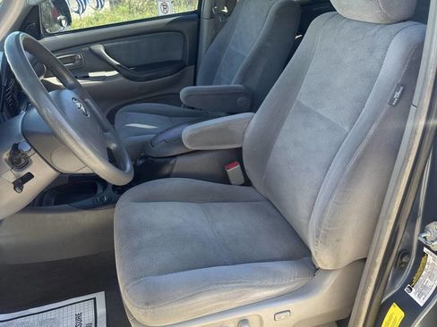 Used 2005 Toyota Sequoia SR5 image 11