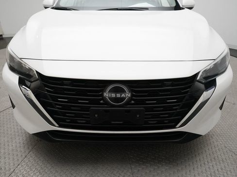 Used 2024 Nissan Sentra SV FWD image 21