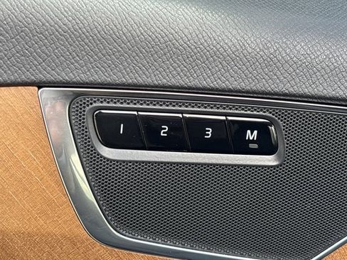 Used 2024 Volvo XC90 B5 Plus image 24