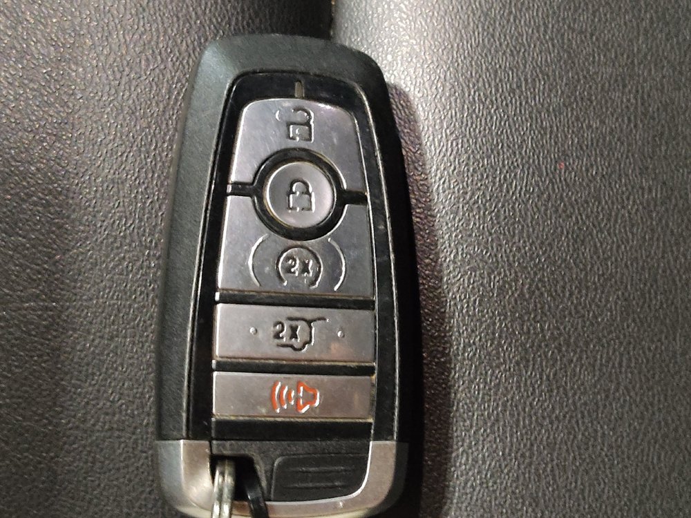 Used 2023 Ford Explorer XLT w/ Equipment Group 202A AWD/4WD image 32