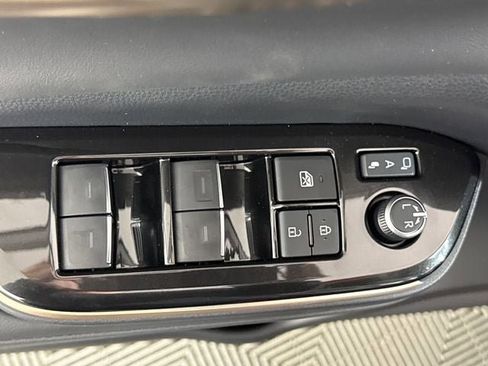 New 2026 Toyota Crown Signia AWD/4WD image 27