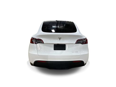 Certified 2023 Tesla Model Y AWD image 5