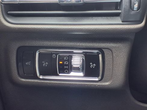 Used 2023 Lincoln Corsair FWD w/ Equipment Group 101A image 19