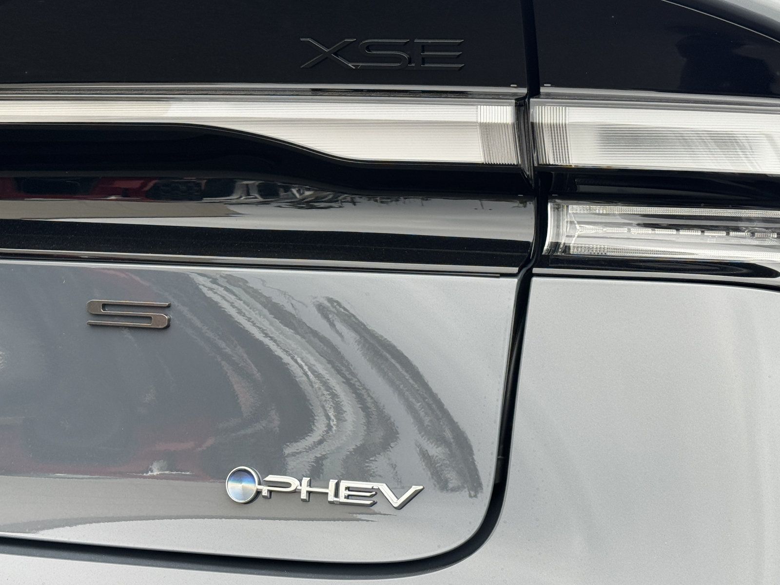 New 2027 Toyota Prius Plug-In Hybrid FWD image 14
