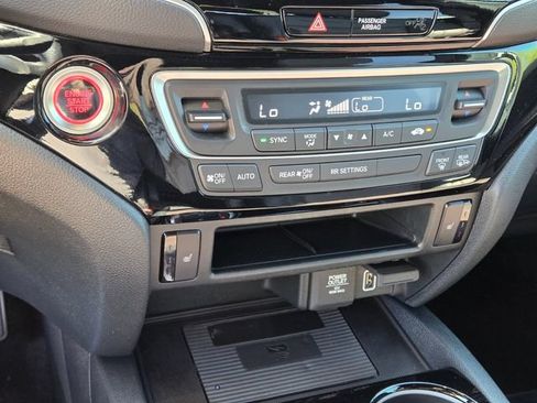 Certified 2023 Honda Ridgeline Black Edition image 32