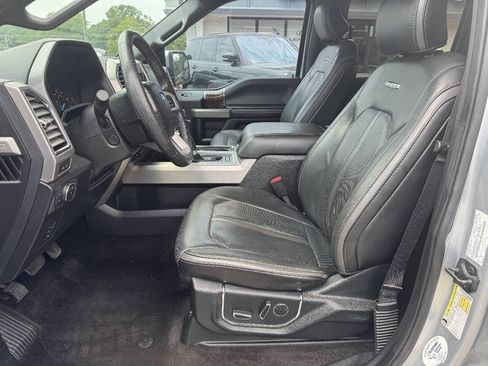 Used 2016 Ford F150 Platinum w/ Equipment Group 701A Luxury AWD/4WD image 8