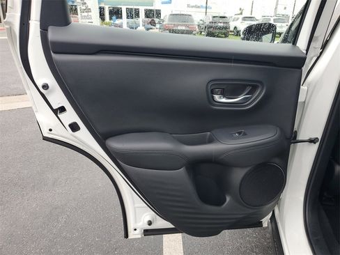 Certified 2025 Honda HR-V LX image 14