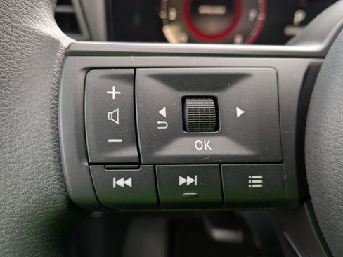 New 2026 Nissan Kicks SV image 16