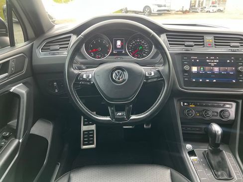 Used 2020 Volkswagen Tiguan SE R-Line image 15