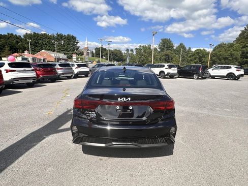 Used 2022 Kia Forte LXS image 6