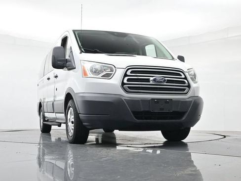 Used 2015 Ford Transit 150 XLT RWD image 39