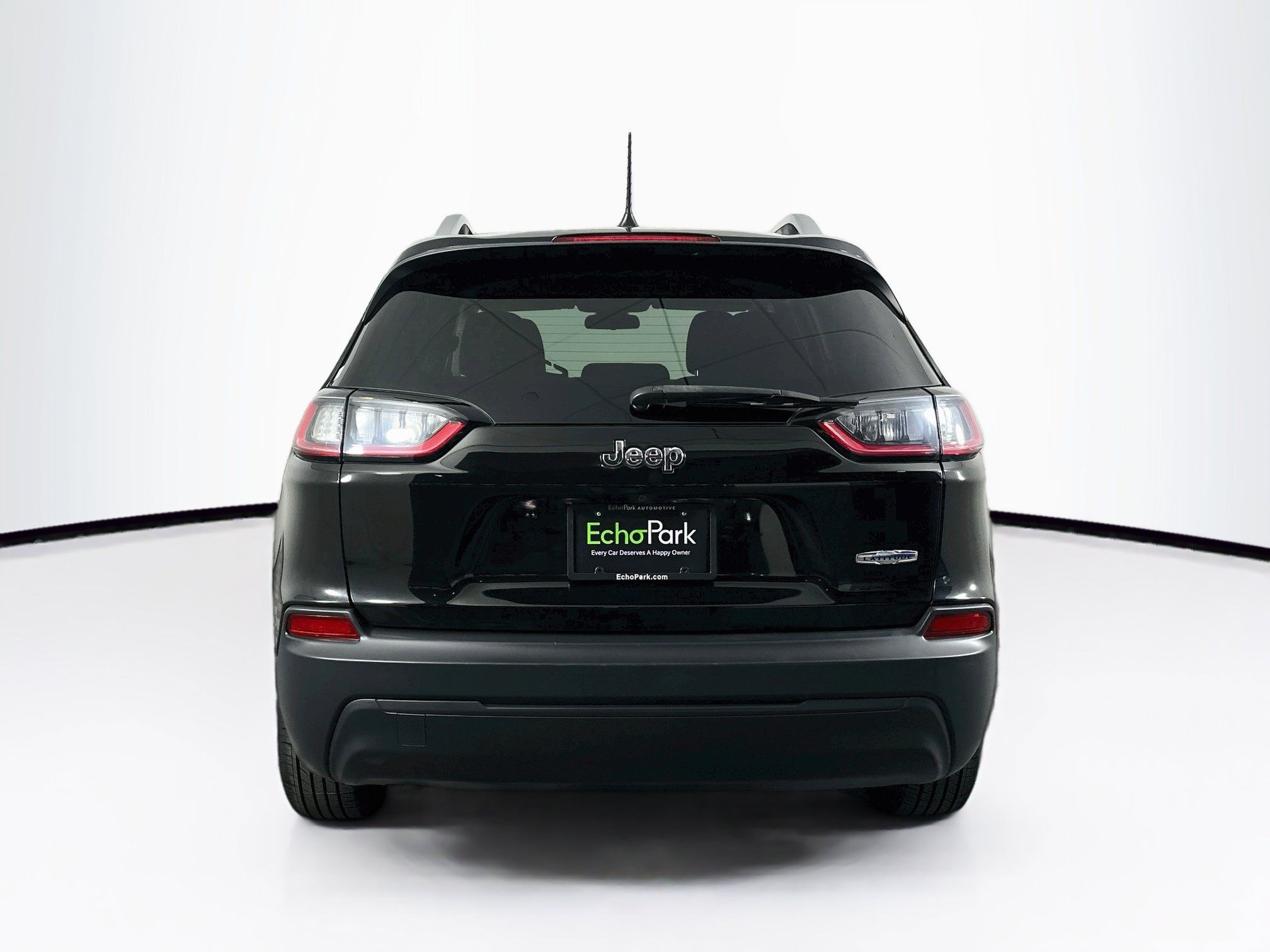 Used 2019 Jeep Cherokee Latitude w/ Popular Appearance Group FWD image 7