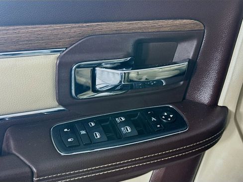 Used 2017 RAM 2500 Laramie image 24