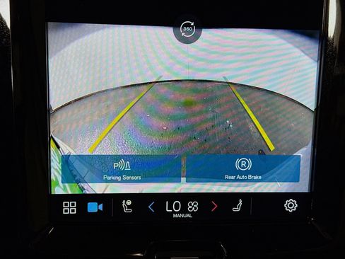 Used 2024 Volvo XC60 B5 Ultimate w/ Protection Package Premier image 19