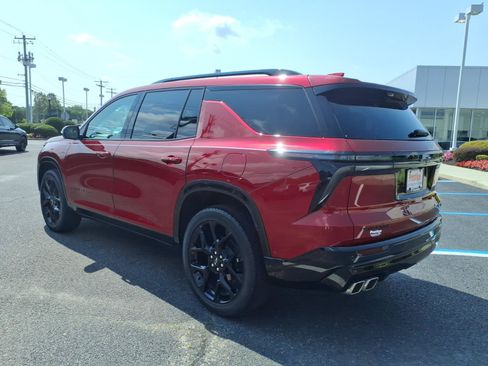 Used 2024 Chevrolet Traverse RS FWD image 4
