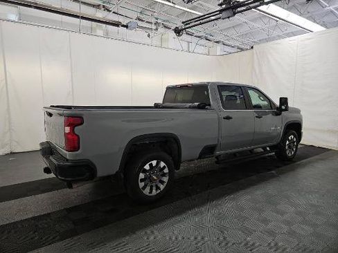 Used 2025 Chevrolet Silverado 2500 Custom w/ Custom Value Package AWD/4WD image 2