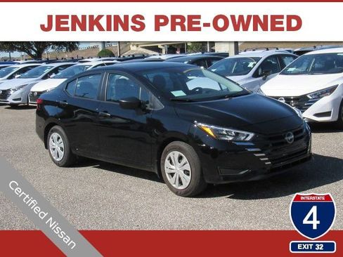 Used 2025 Nissan Versa S w/ Trunk Package image 1