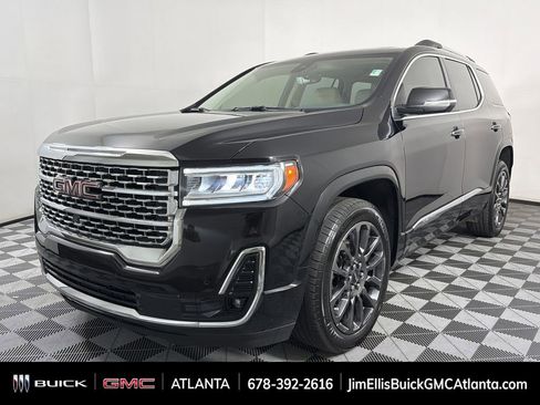 Used 2023 GMC Acadia Denali w/ Black Diamond Edition image 3