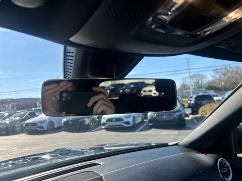 Certified 2022 Mercedes-Benz GLB 250 w/ Premium Package Lite image 27