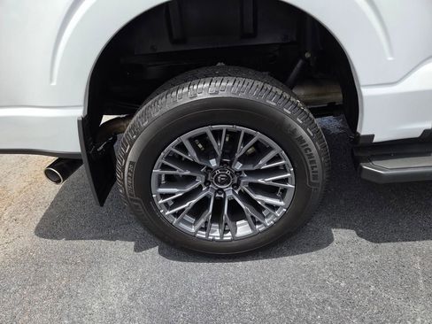 Used 2025 Ford F150 Lariat w/ Equipment Group 501A Mid AWD/4WD image 12