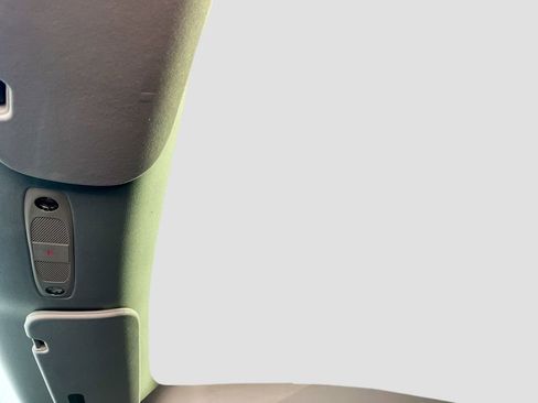 Used 2024 Tesla Model Y Performance image 20