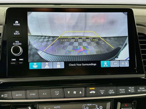 Certified 2026 Honda Odyssey Elite image 14