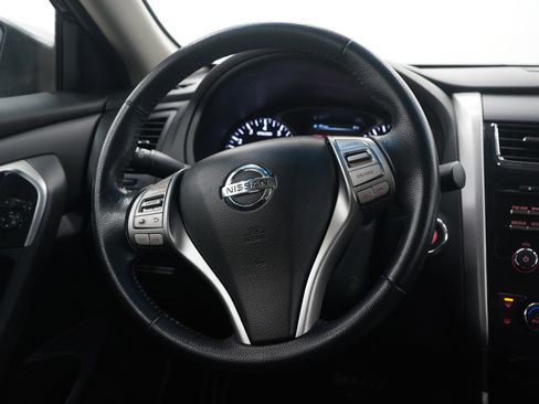 Used 2014 Nissan Altima 2.5 SV image 15