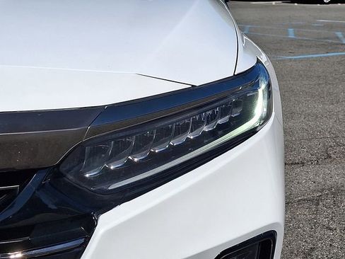 Used 2022 Honda Accord Sport image 9