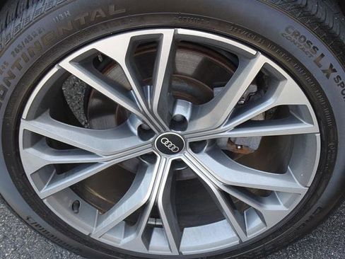 Used 2021 Audi Q8 Premium Plus w/ Premium Plus Package image 23