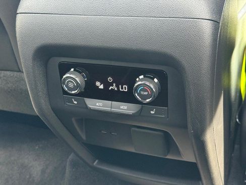 Used 2025 Chevrolet Traverse High Country w/ LPO, Floor Liner Package AWD/4WD image 16
