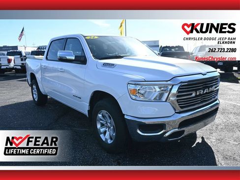 Used 2024 RAM 1500 Laramie AWD/4WD image 1
