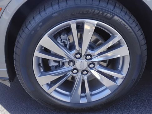 Used 2023 Cadillac XT6 Premium Luxury image 13