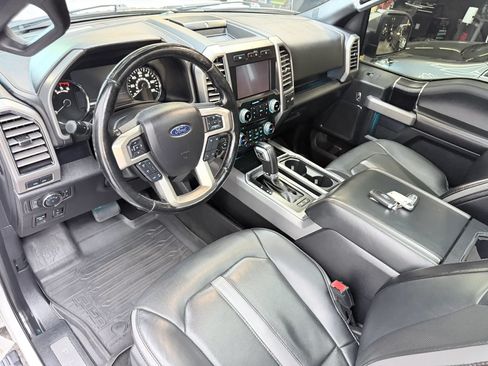 Used 2018 Ford F150 Platinum w/ Equipment Group 701A Luxury AWD/4WD image 12