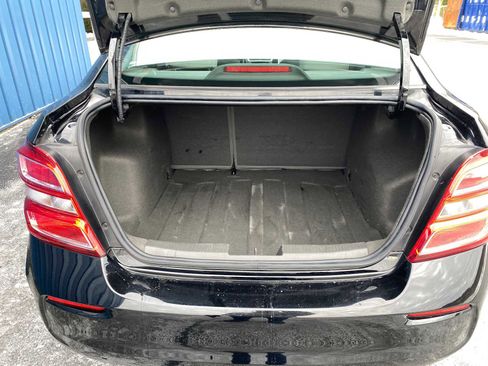 Used 2017 Chevrolet Sonic LT w/ Convenience Package image 28