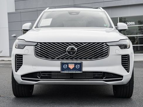 Used 2025 Volvo XC90 T8 Plus w/ Protection Package Premier image 2