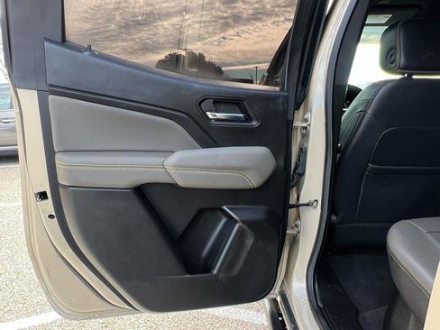 Used 2024 Chevrolet Colorado ZR2 w/ ZR2 Convenience Package III image 10