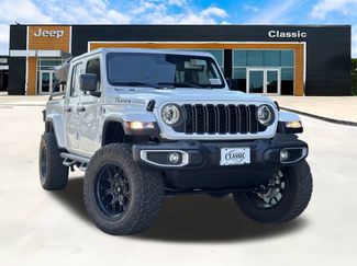 New 2025 Jeep Gladiator Sport video 1