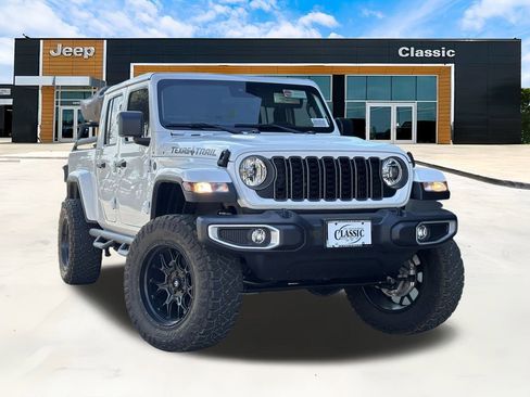 New 2025 Jeep Gladiator Sport image 1