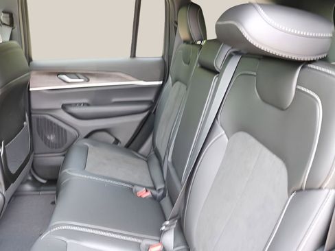 New 2026 Jeep Grand Cherokee Altitude RWD image 16