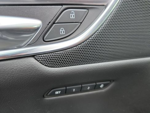 Used 2019 Cadillac XT5 Premium Luxury AWD/4WD image 32