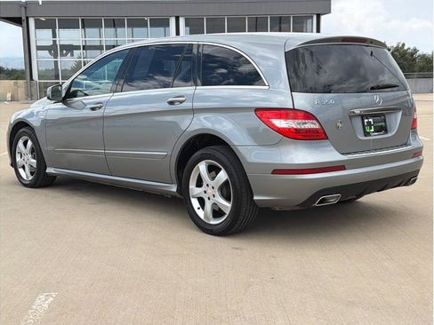 Used 2011 Mercedes-Benz R 350 BlueTEC 4MATIC image 6