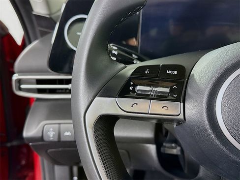 Certified 2023 Hyundai Elantra SEL w/ Convenience Package image 21