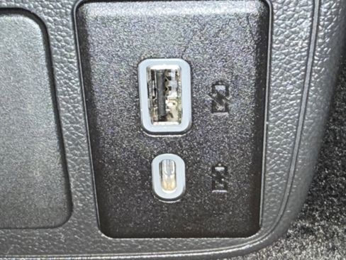 Used 2024 Buick Encore GX Sport Touring FWD image 30