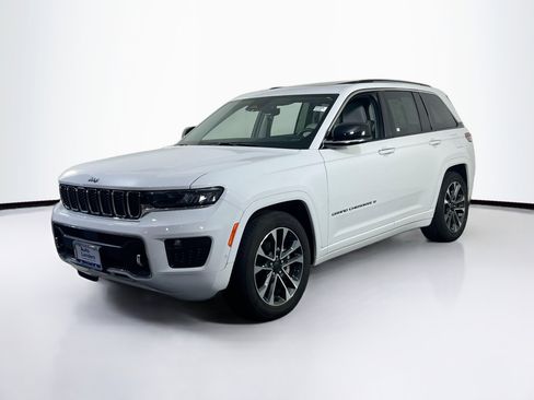 Used 2022 Jeep Grand Cherokee Overland AWD/4WD image 1