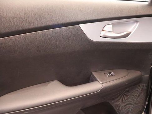 Used 2024 Kia Forte LXS image 29