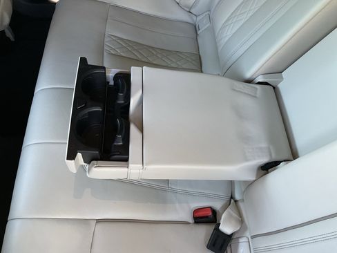 Used 2017 BMW 540i xDrive image 30