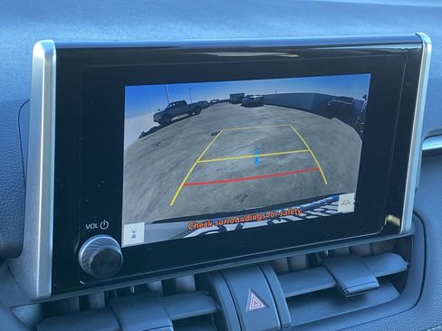 Used 2024 Toyota RAV4 XLE image 20