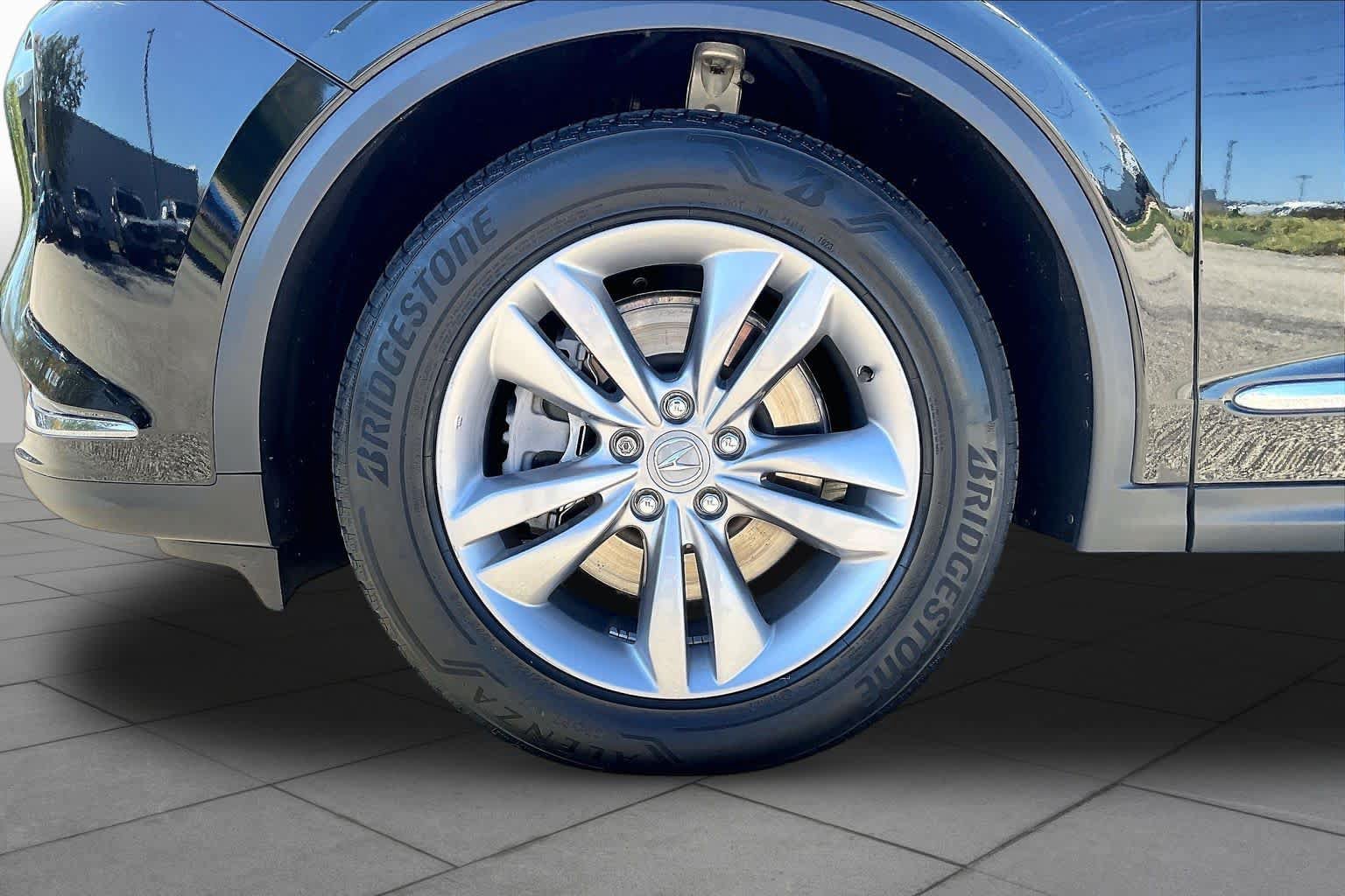 Certified 2024 Acura MDX SH-AWD image 11