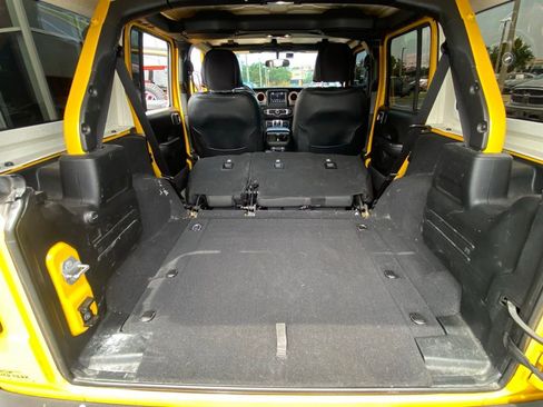 Used 2021 Jeep Wrangler Unlimited Sport AWD/4WD image 28